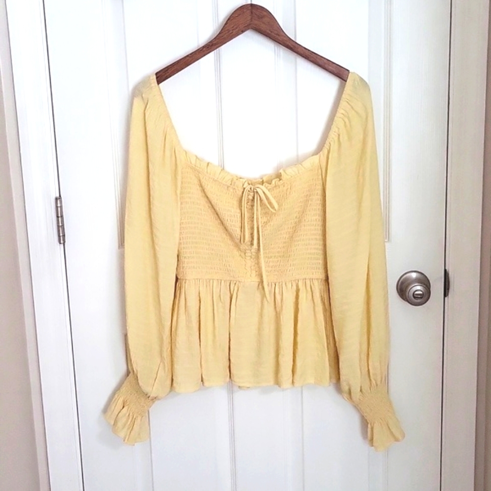 Posh Peach Top